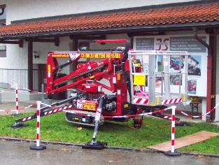 Raupenarbeitsbühne